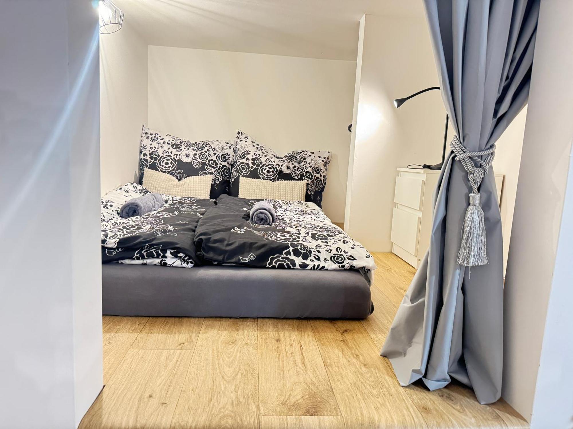 Free Parking - Cozy Apartment Near Vysehrad Railway Bridge Prague Ngoại thất bức ảnh