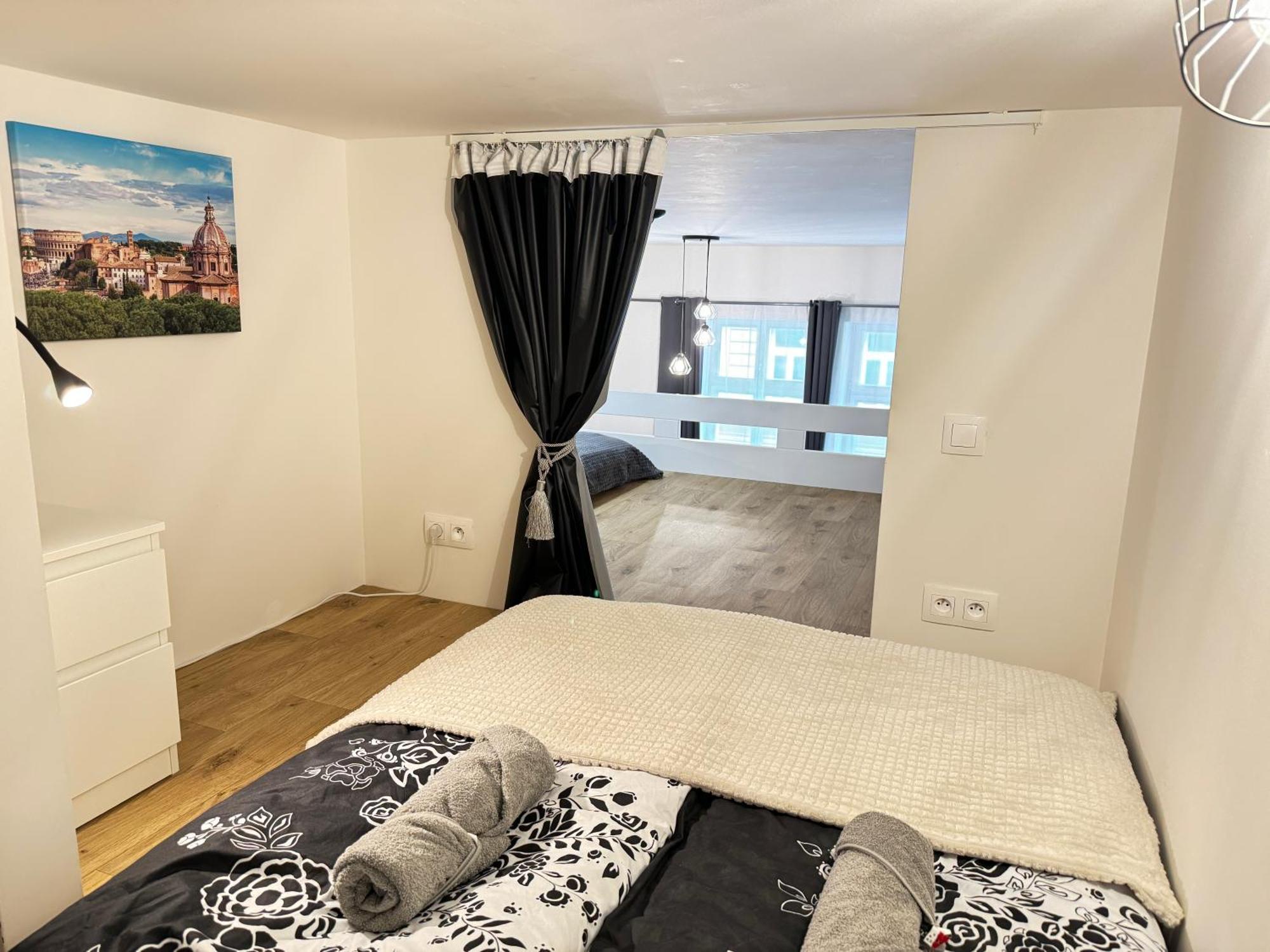 Free Parking - Cozy Apartment Near Vysehrad Railway Bridge Prague Ngoại thất bức ảnh
